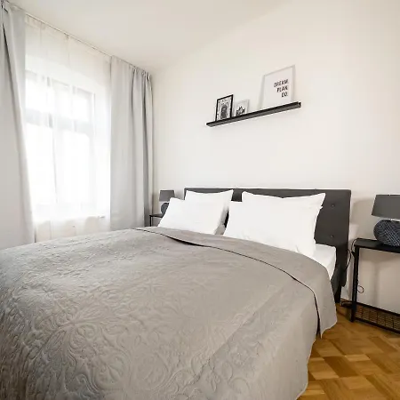 Moderne 3zimmer Mit Netflix Und Balkon Leipzig