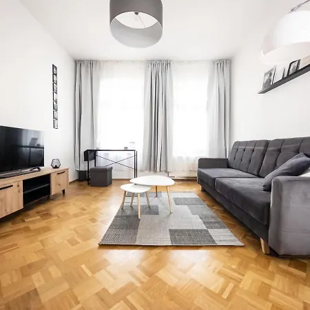 Apartment Moderne 3zimmer Mit Netflix Und Balkon Leipzig